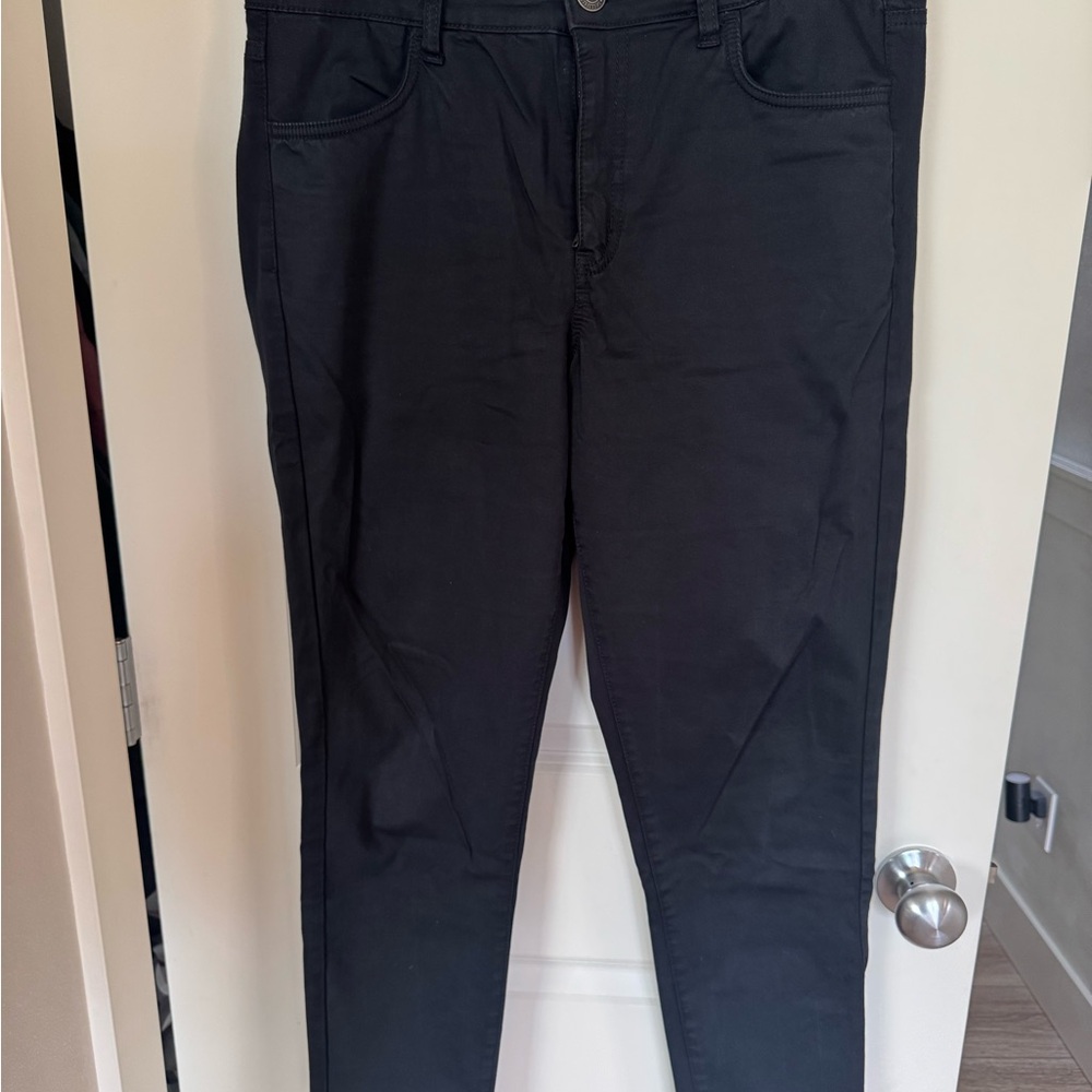 American Eagle Outfitters Black Skinny Jeans Smooth Finish